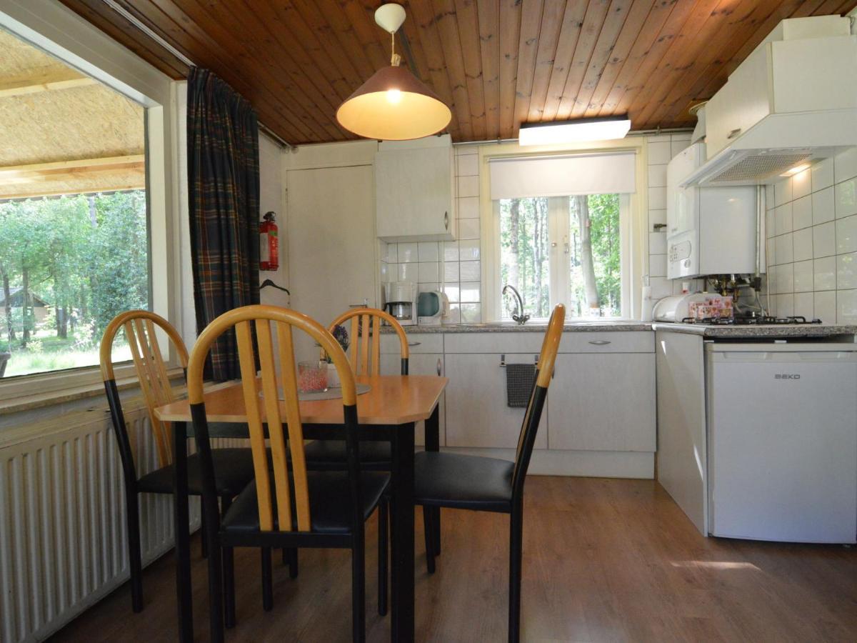 Detached Bungalow With Lovely Covered Terrace In A Nature Rich Holiday Park Stramproy Exterior foto